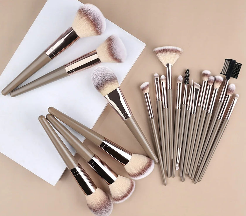 3-20Pcs Makeup Brushes Set Foundation Eyeshadow Blush Highlighter Soft Fluffy Concealer Kabuki Blending Brush Female Beauty Tool